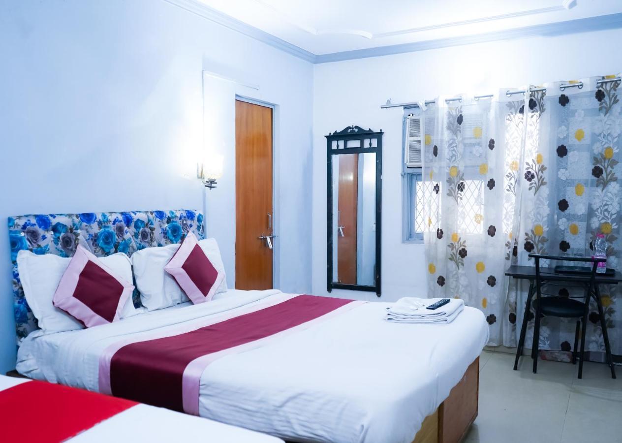 Comodo Satya Niketan Residency นิวเดลี ภายนอก รูปภาพ